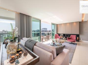 Apartamento · 204m² · 3 Quartos · 5 Vagas · Apartamento com 204m², 3 dorm, 5 vagas no Petrópolis