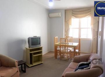 Apartamento · 79m² · 2 Quartos · Apartamento no bairro Rio Branco de 2 dormitórios desocupado