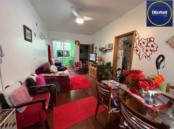 Apartamento · 32m² · 1 Quarto · Apartamento 1 dormitório próximo Shopping Praia de Belas