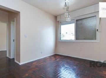 Apartamento · 87m² · 2 Quartos · 1 Vaga · Apartamento no bairro Auxiliadora de 2 dormitórios dependência e vaga DESOCUPADO