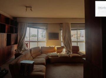 Apartamento · 204m² · 4 Quartos · 2 Vagas · Vende-se apartamento com 4 quartos (1 suíte), 204 m² e 2 vagas - Rio Branco