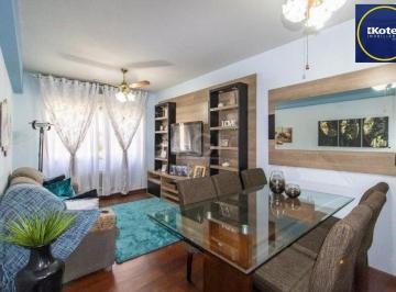 Apartamento · 78m² · 2 Quartos · 1 Vaga · Apartamento de 77m², Bairro Menino Deus