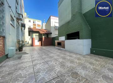 Apartamento · 77m² · 4 Quartos · Amplo apartamento 3 dormitórios, bairro Petrópolis.
