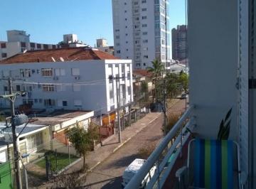 Apartamento · 72m² · 2 Quartos · Apartamento de 2 dormitórios, sacada e churrasqueira no bairro Menino Deus