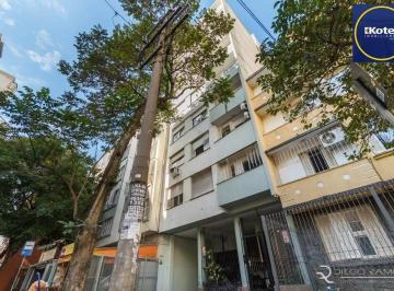 Apartamento · 65m² · 2 Quartos · Apartamento de 02 quartos, sendo 01 com Ar condicionado, no bairro  Centro Histó