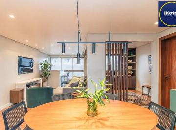 Apartamento · 150m² · 3 Quartos · 2 Vagas · Apartamento Reformado e Mobiliado com 101m² e 2 Vagas no Coração do Rio Branco