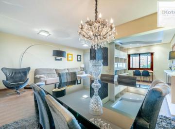 Apartamento · 153m² · 2 Quartos · 2 Vagas · Apartamento à venda em Petrópolis com 153 m², 2 quartos, 1 suíte, 2 vagas