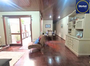 Apartamento · 80m² · 2 Quartos · 1 Vaga · Apartamento de 2 dormitório á venda no Bairro no Mont Serrat, Porto Alegre