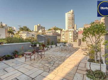 Apartamento · 292m² · 3 Quartos · 2 Vagas · Cobertura duplex no bairro Petrópolis de 3 dormitórios *2 vagas e terraço