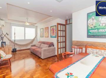 Apartamento · 93m² · 3 Quartos · 1 Vaga · Apartamento 3 quartos, 1 suíte, 2 vagas no Petrópolis.