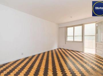 Apartamento · 30m² · 1 Quarto · Apartamento com 1 dormitório à venda em Centro Histórico, Porto Alegre.