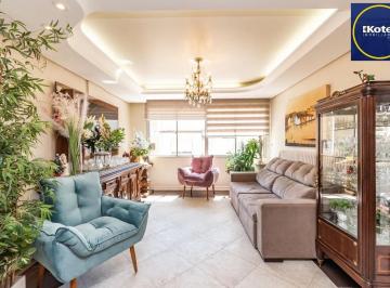 Apartamento · 134m² · 3 Quartos · 1 Vaga · Vende-se apartamento com 3 quartos (1 suíte), 133 m² e 1 vaga – Petrópolis