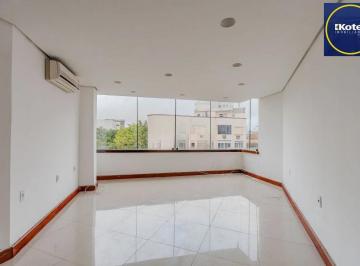 Apartamento · 112m² · 3 Quartos · Apartamento de 3 dormitórios e elevador no bairro Bom Fim