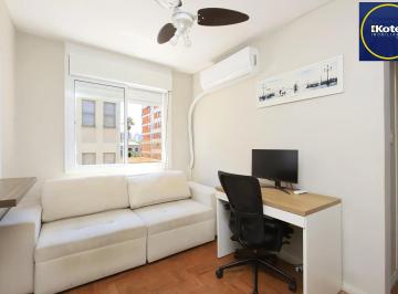 Apartamento · 35m² · 1 Quarto · Apartamento para Venda de 1 dormitório no Menino Deus DESOCUPADO