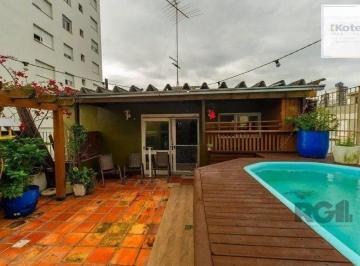 Apartamento · 126m² · 3 Quartos · 2 Vagas · Cobertura 125m² - 3 dormitórios, 2 vagas no bairro Petrópolis