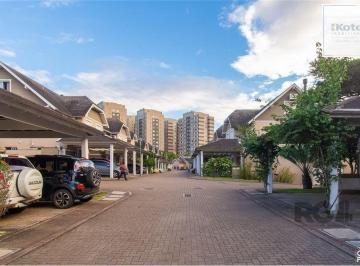 Casa · 252m² · 3 Quartos · 3 Vagas · Belíssima casa de condomínio próxima ao Central Parque, PUC e Bourbon Ipiranga.