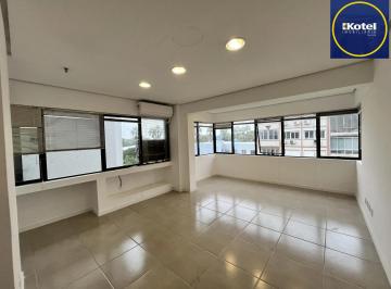 Comercial · 35m² · 1 Quarto · 1 Vaga · sala comercial com uma vaga de garagem no bairro Bom Fim