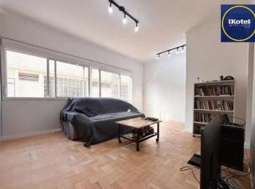 Apartamento · 69m² · 2 Quartos · Apartamento de 2 dormitórios no bairro Petrópolis