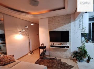 Apartamento · 86m² · 4 Quartos · 1 Vaga · Apartamento de quatro dormitórios e uma vaga de garagem no bairro Bom Fim em Por