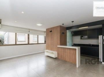 Apartamento · 70m² · 2 Quartos · 1 Vaga · Excelente apartamento de 70m² com 2 dormitórios e 1 vaga.