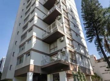 Apartamento · 137m² · 3 Quartos · 1 Vaga · Apartamento de 3 quartos, suíte, dependência de empregada e 2 vagas de garagem.