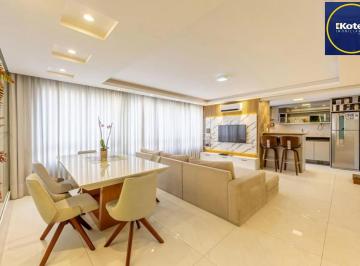 Apartamento · 90m² · 3 Quartos · 1 Vaga · Apartamento 3 quartos, vaga, elevador e churrasqueira no bairro Petrópolis