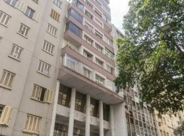 Apartamento · 89m² · 3 Quartos · Apartamento de 3 dormitórios com 89 metros privativos no Centro.