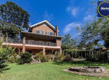 1ip8xkk8taklme69fc44vrqrjw2k · Casa à venda - em Belém Novo