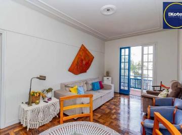 Apartamento · 113m² · 2 Quartos · 1 Vaga · Vende-se apartamento com 2 quartos, sacada e 1 vaga – 113 m² – Moinhos de Vento
