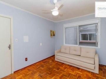 Apartamento · 37m² · 1 Quarto · Apartamento de 1 dormitório no Centro Histórico.