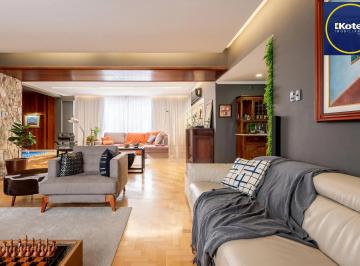 Apartamento · 296m² · 3 Quartos · 2 Vagas · Apartamento com 295m² e 3 dormitórios, 1 suíte, 2 vagas individuais, no bairro I