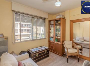 Apartamento · 67m² · 2 Quartos · 1 Vaga · Apartamento à venda - em Petrópolis