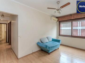 Apartamento · 63m² · 2 Quartos · Apartamento no Centro de 2 dormitórios DESOCUPADO
