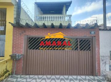 Casa · 131m² · 2 Quartos · 2 Vagas · Casa à Venda Suzano, 2 quartos com Planejados e Churrasqueira
