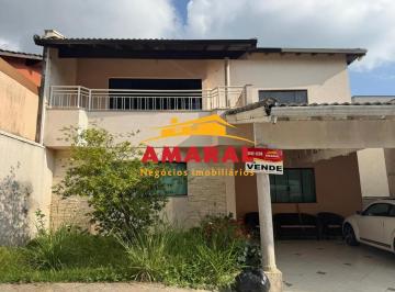 Casa · 240m² · 3 Quartos · 2 Vagas · Sobrado a venda condomínio, aceita financiamento .