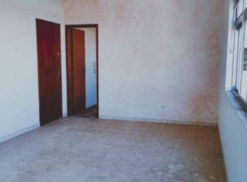 b9883f81c257d2f08a1d862abccf9443ae3cef51 · Embaré, Vazio 2 quartos sendo 1 com suíte, Garagem Fechada.
