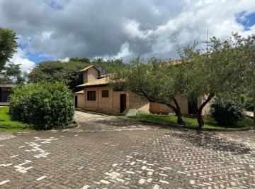 Casa de 4 quartos, Brasília · SMDB 12-A Locacao linda casa colonial 4 suites