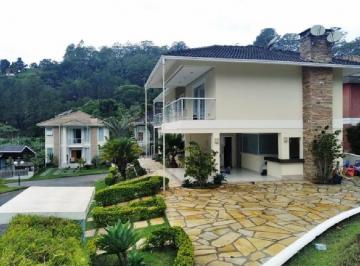 Casa · 225m² · 4 Quartos · 4 Vagas · Casa - Quebra Frascos