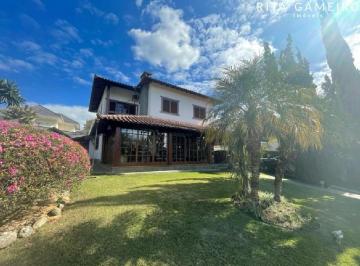 Casa · 229m² · 4 Quartos · 3 Vagas · RECANTO DAS FLORES