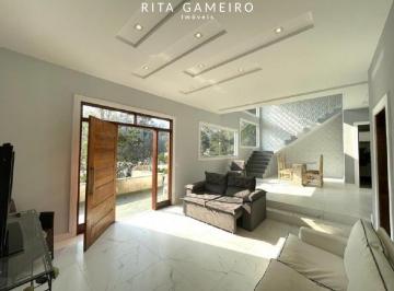 Casa · 408m² · 4 Quartos · 4 Vagas · Casa Moderna em Condomínio Fechado: Viva em Meio à Natureza em Teresópolis, RJ