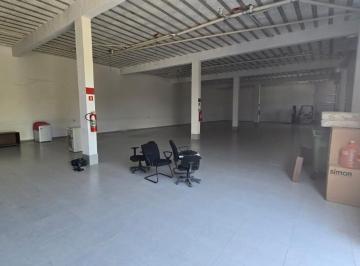 Foto 01 · Salão Comercial de Alto Padrão para Locação em Itanhaém-SP, Bairro Cibratel II: 1 sala, 2 banheiros,