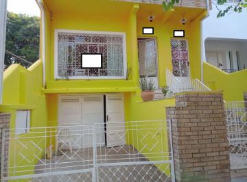 Casa de 3 quartos, São Paulo · EXCELENTE CASA TÉRREA ASSOBRADADA, EM RUA TRANQUILA E ARBORIZADA, PRÓX A ESTAÇÃO DOMINGOS DE MORAIS.