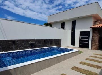 Casa de 2 quartos, Itanhaém · Casa à venda em Itanhaém - 75 m² com 2 dormitórios e 1 suíte