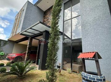 Casa · 230m² · 5 Quartos · 2 Vagas · Casa à Venda no Condomínio Vale das Águas – Vicente Pires, Chácara