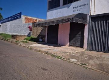 Comercial de 2 quartos, Águas Claras · Loja Comercial com Apartamento na parte superior, Arniqueiras, 130 mt²