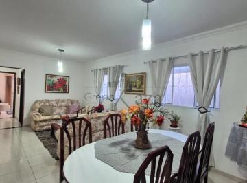 Casa · 200m² · 4 Quartos · 3 Vagas · Oportunidade - Casa Térrea - Edícula Jardim Flórida - Jacareí - 199m².