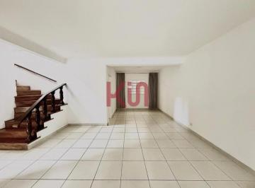 Casa · 220m² · 3 Quartos · 2 Vagas · Imperdível oportunidade de casa à venda no Brooklin Paulista, São Paulo-SP: 3 quartos, 1 suíte, 3 ba