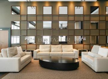 Apartamento · 135m² · 3 Quartos · Apartamento à venda - em Batel