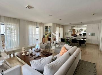 Apartamento · 302m² · 4 Quartos · 5 Vagas · Apartamento a venda em Moema com 302m², 4 suites e 5 vagas.