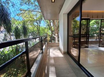 Apartamento · 266m² · 3 Quartos · 3 Vagas · Apartamento na vila nova com 266m², 3 suítes e 3 vagas.